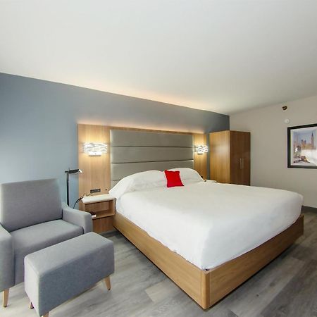 เรดไลออน โฮเต็ล ไชแอนน์ Hotel ภายนอก รูปภาพ
