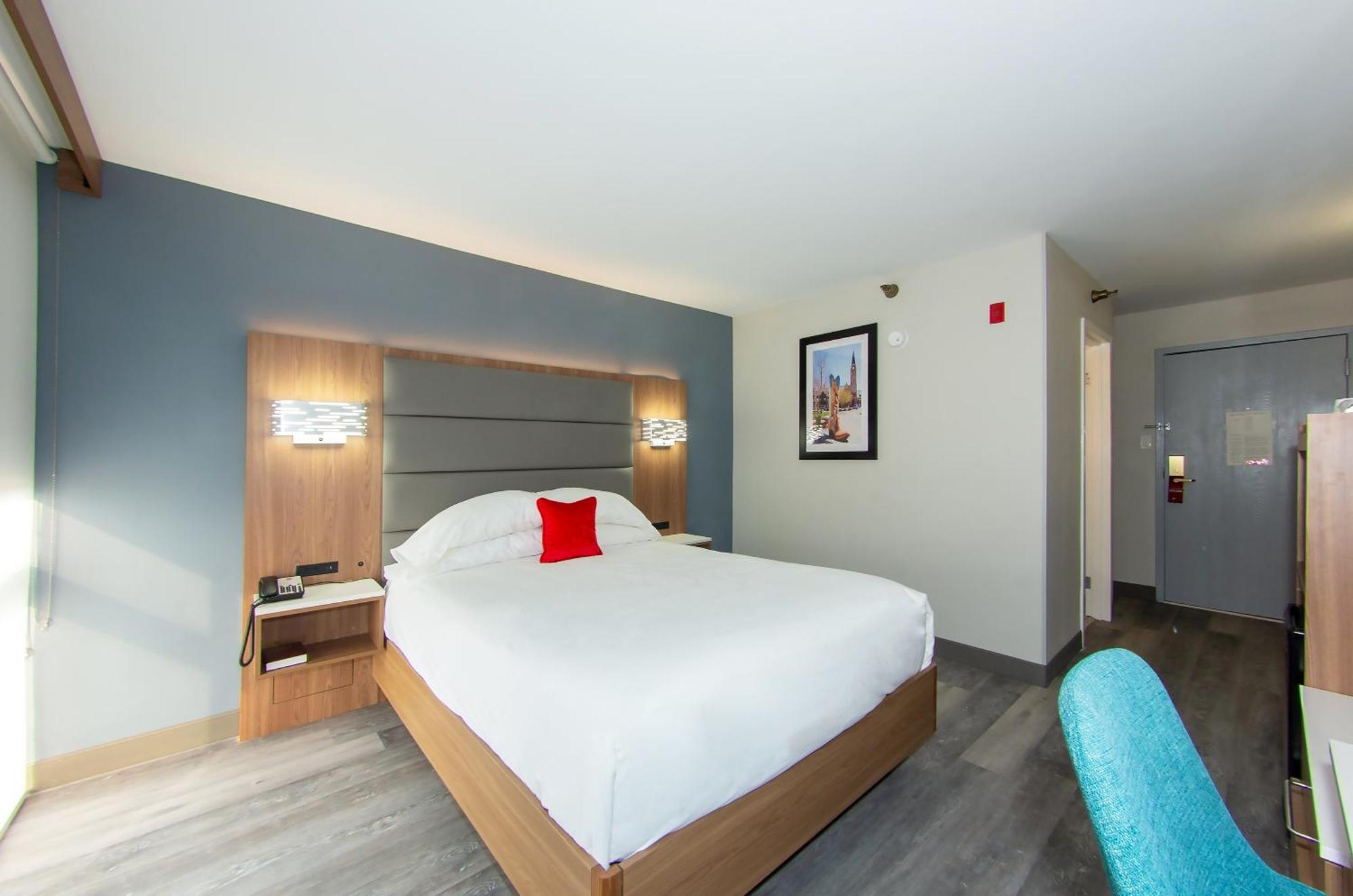 เรดไลออน โฮเต็ล ไชแอนน์ Hotel ภายนอก รูปภาพ